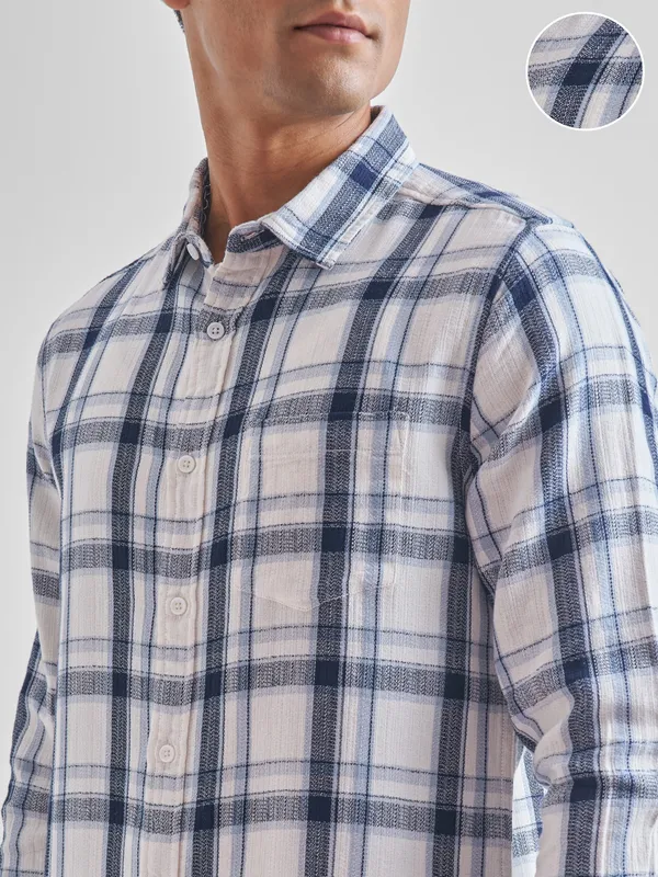 Men Slim Fit Casual Shirt