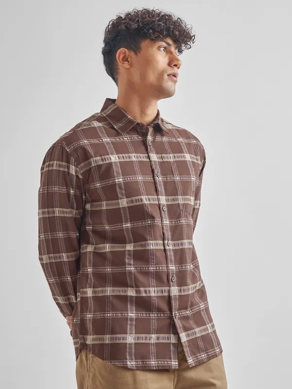 Highlander Men Brown Checked Relaxed Fit Casual Shirt