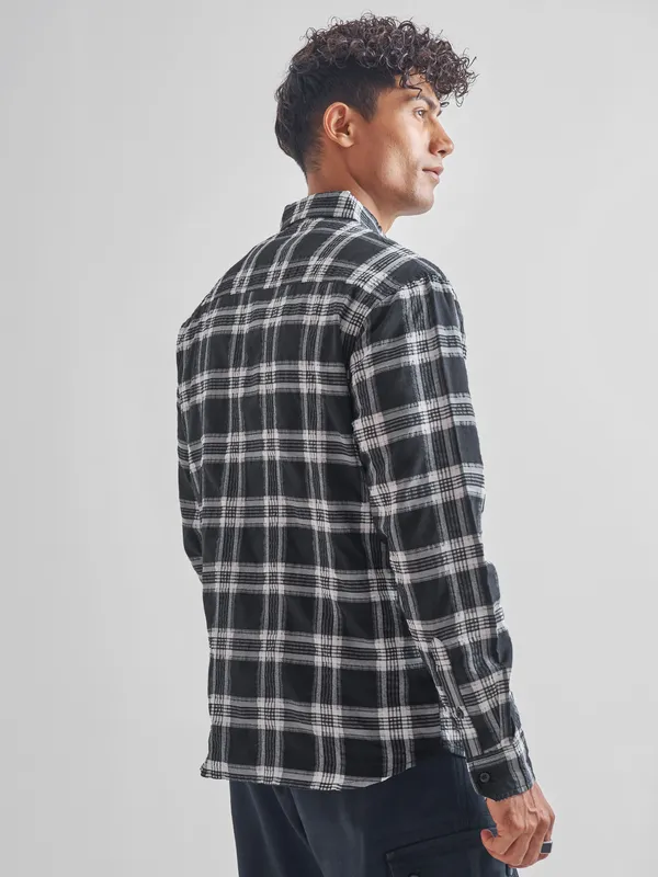 Highlander Men Black Checked Relaxed Fit Casual Shirt