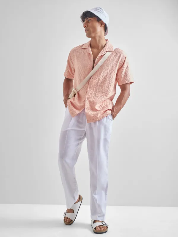 Highlander Men Pink Self Design Relaxed Fit Casual Shirt