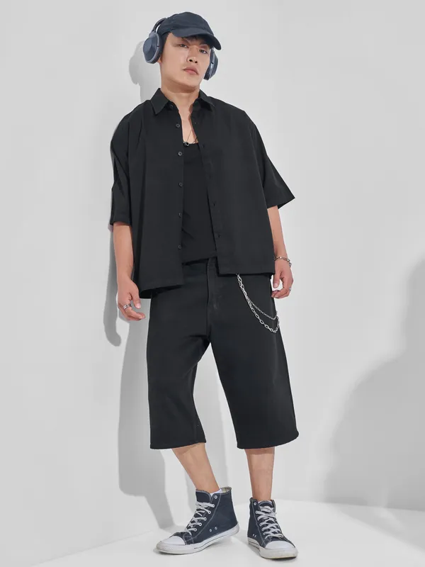 Highlander Men Black Printed Boxy Fit Casual Shirt