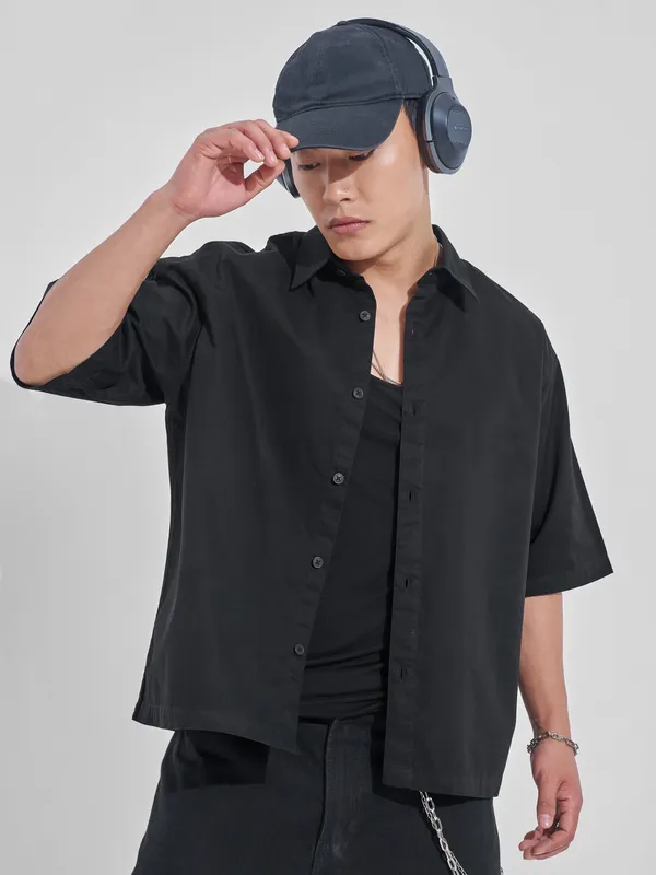 Highlander Men Black Printed Boxy Fit Casual Shirt