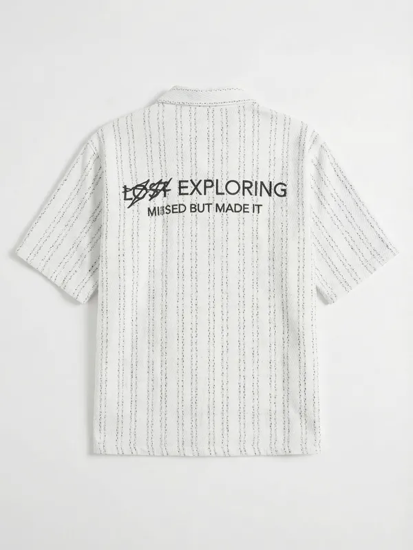 Highlander Men White Self Design Boxy Fit Casual Shirt