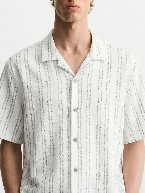 Highlander Men White Self Design Boxy Fit Casual Shirt