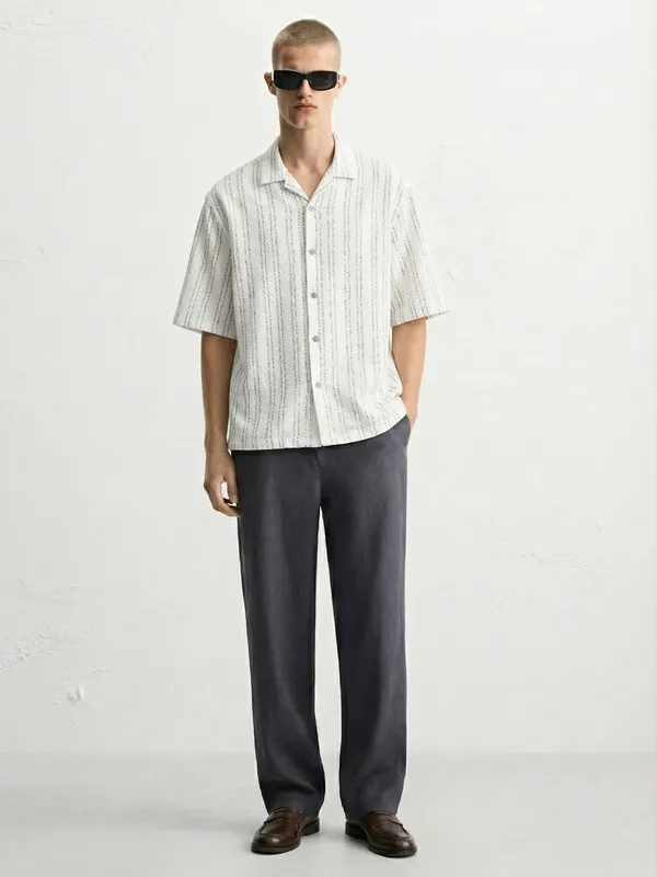 Highlander Men White Self Design Boxy Fit Casual Shirt