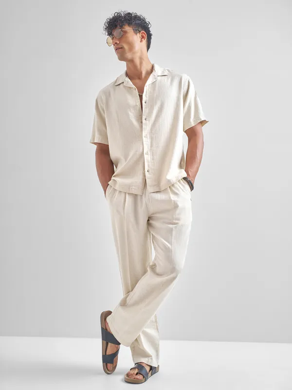 Highlander Men Beige Crushed Relaxed Fit Casual Shirt