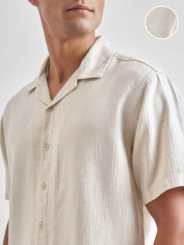 Highlander Men Beige Crushed Relaxed Fit Casual Shirt