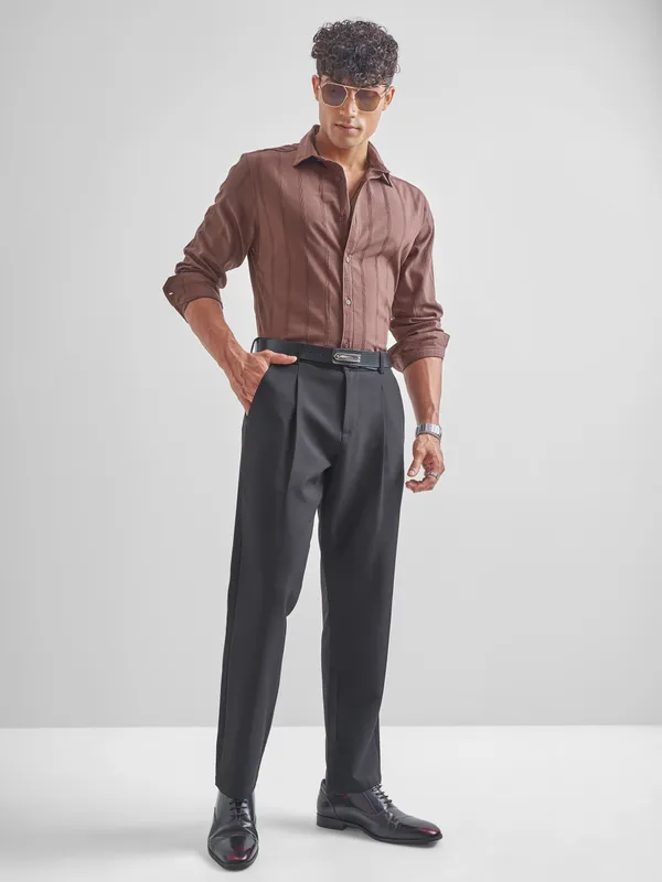 Men Slim Fit Casual Shirt
