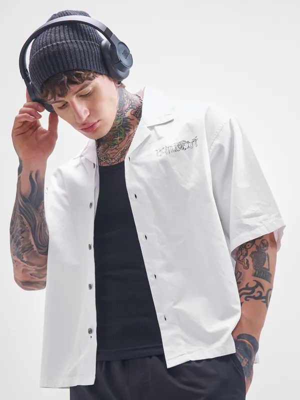 Highlander Men White Printed Boxy Fit Casual Shirt