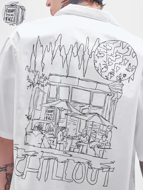 Highlander Men White Printed Boxy Fit Casual Shirt