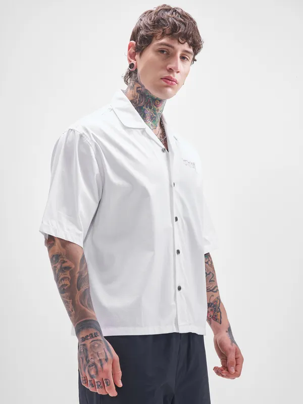 Highlander Men White Printed Boxy Fit Casual Shirt