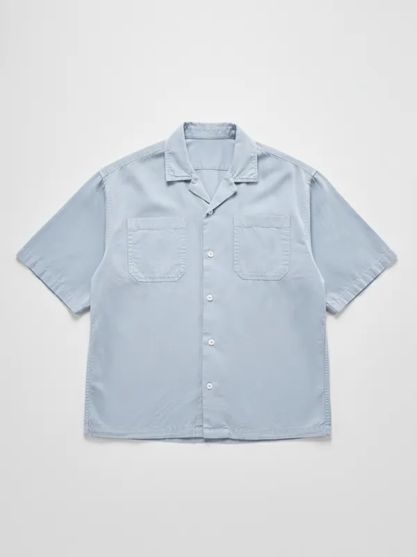 Highlander Men Blue Solid Boxy Fit Casual Shirt