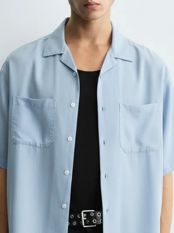 Highlander Men Blue Solid Boxy Fit Casual Shirt