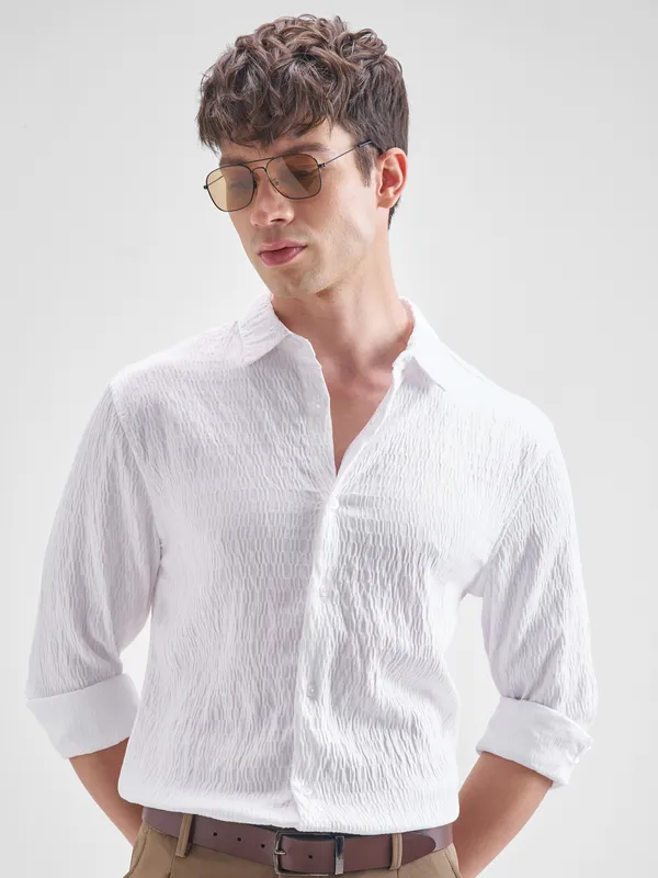 Highlander Men White Crushed Slim Fit Casual Shirt