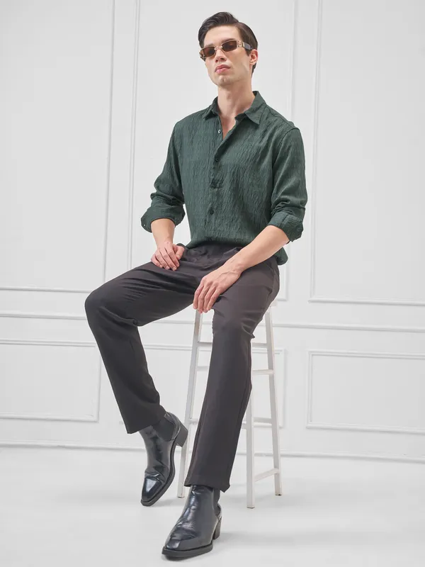 Highlander Men Green Self Design Slim Fit Casual Shirt