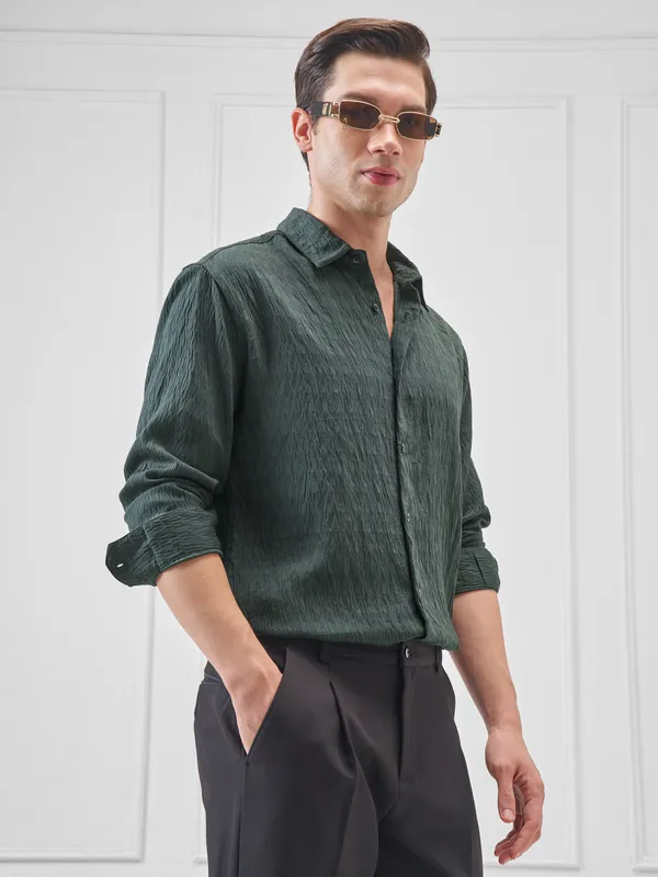 Highlander Men Green Self Design Slim Fit Casual Shirt