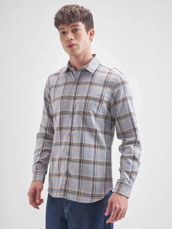 Highlander Men Grey Checked Slim Fit Casual Shirt