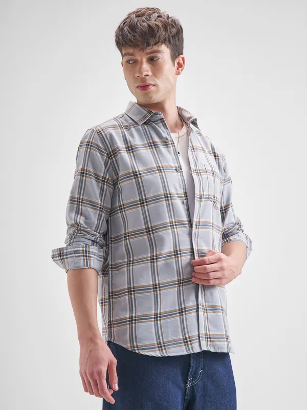 Highlander Men Grey Checked Slim Fit Casual Shirt