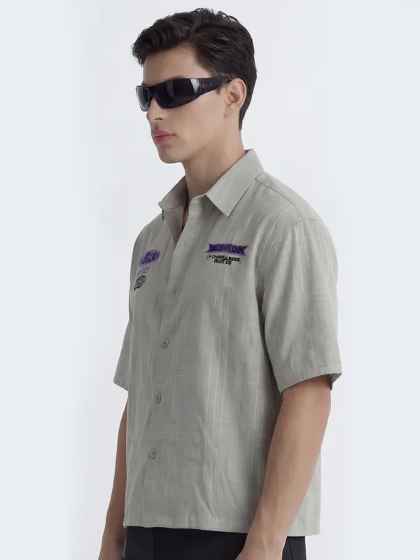 Highlander Men Grey Embroidered Boxy Fit Casual Shirt