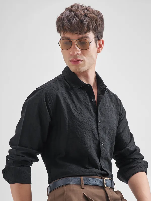 Highlander Men Black Self Design Relaxed Fit Casual Shirt