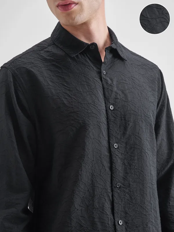 Highlander Men Black Self Design Relaxed Fit Casual Shirt
