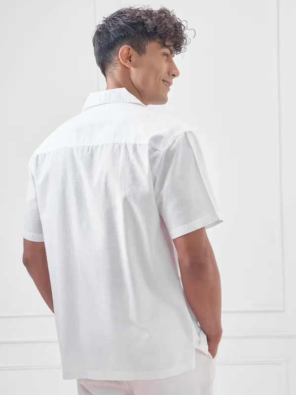 Highlander Men White Embroidered Relaxed Fit Casual Shirt