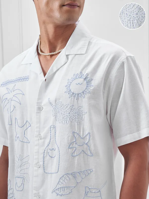 Highlander Men White Embroidered Relaxed Fit Casual Shirt