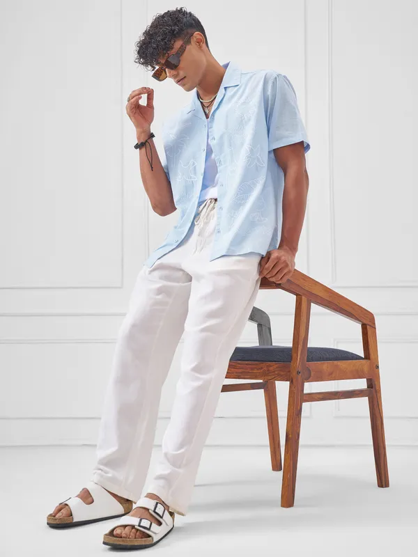 Highlander Men Blue Embroidered Relaxed Fit Casual Shirt