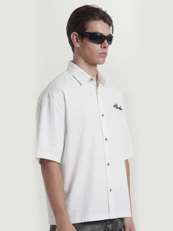 Highlander Men White Printed Boxy Fit Casual Shirt