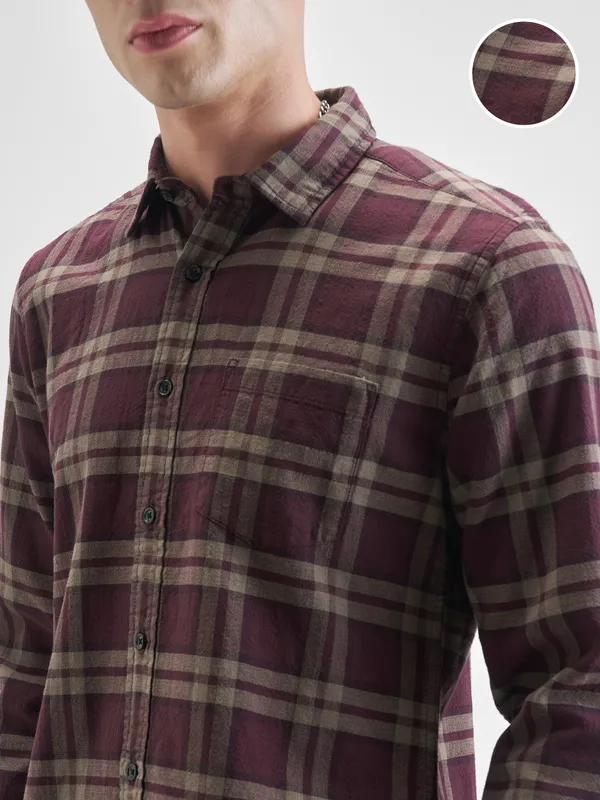 Highlander Men Maroon Checked Slim Fit Casual Shirt