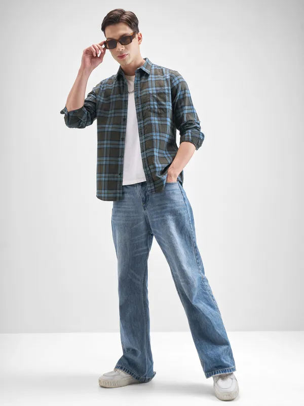 Highlander Men Blue Checked Slim Fit Casual Shirt