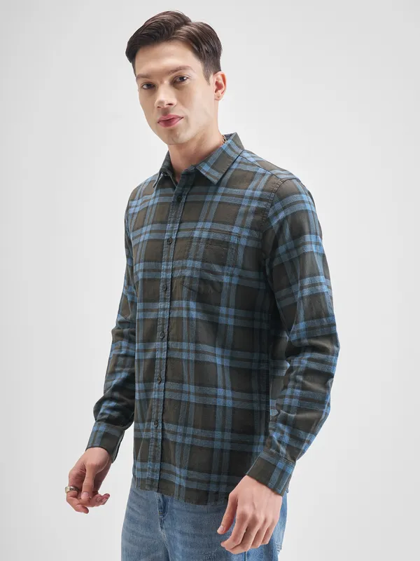 Highlander Men Blue Checked Slim Fit Casual Shirt