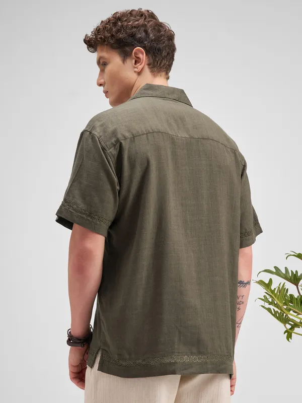 Highlander Men Olive Self Design Relaxed Fit Casual Shirt