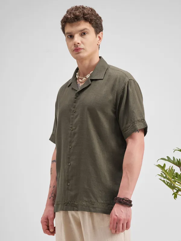 Highlander Men Olive Self Design Relaxed Fit Casual Shirt