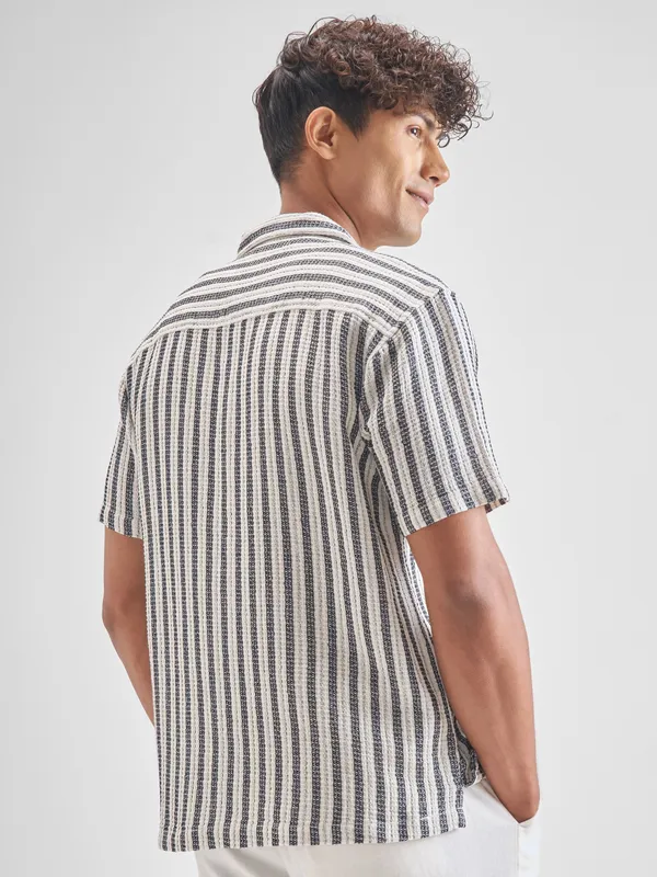 Highlander Men Black Striped Oversized Fit Casual Shirt