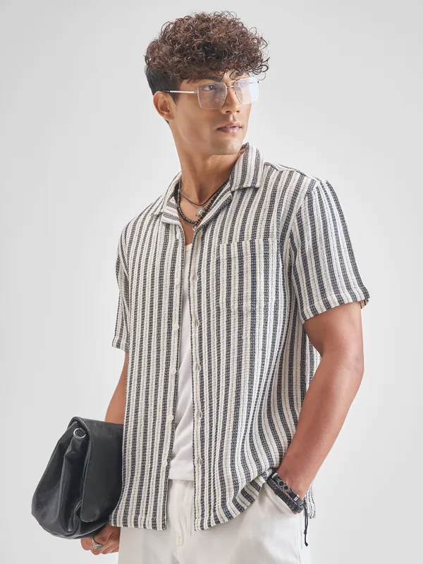 Highlander Men Black Striped Oversized Fit Casual Shirt