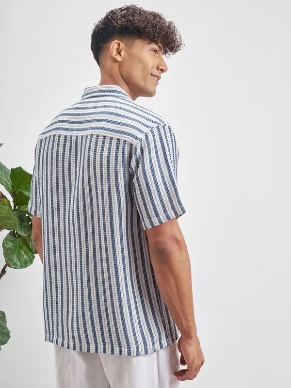 Highlander Men Blue Striped Relaxed Fit Casual Shirt