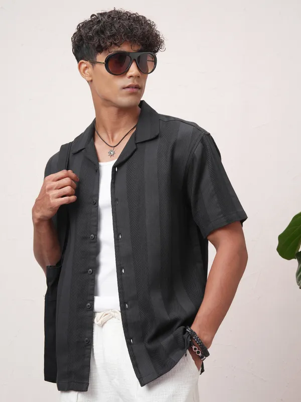 Men Relaxed Fit Casual Shirt