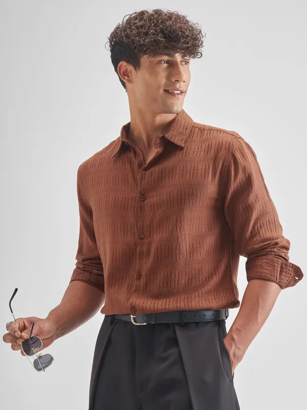 Highlander Men Rust Printed Relaxed Fit Casual Shirt