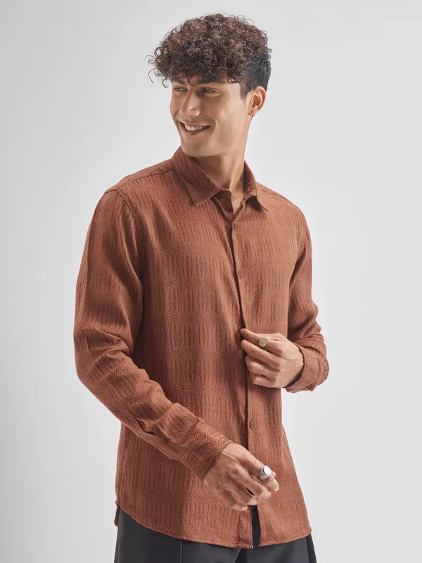 Highlander Men Rust Printed Relaxed Fit Casual Shirt