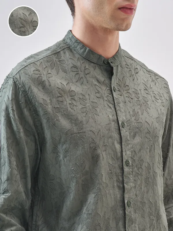 Highlander Men Olive Self Design Relaxed Fit Casual Shirt