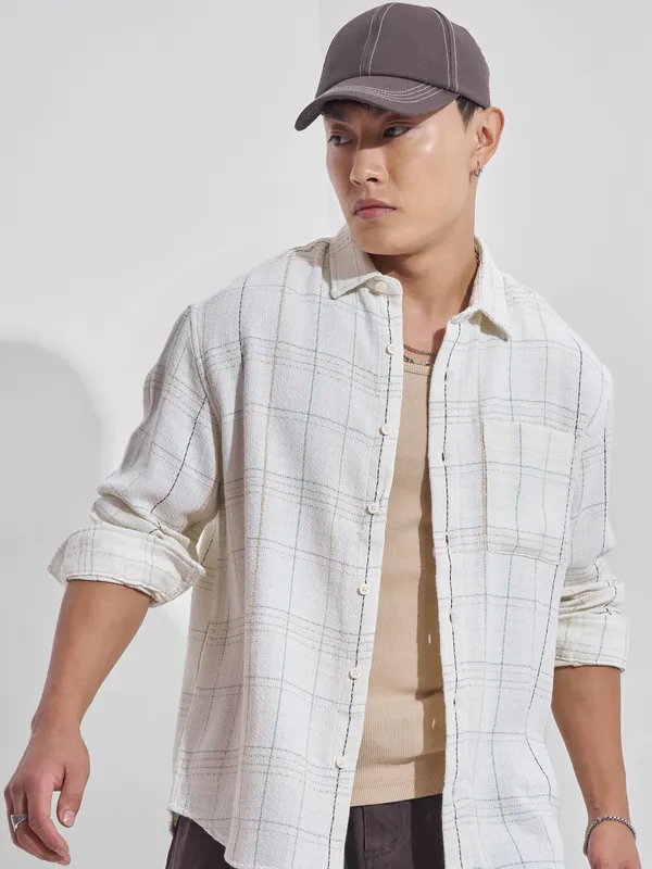 Highlander Men Cream Checked Relaxed Fit Casual Shirt