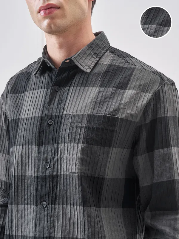 Highlander Men Grey Checked Relaxed Fit Casual Shirt