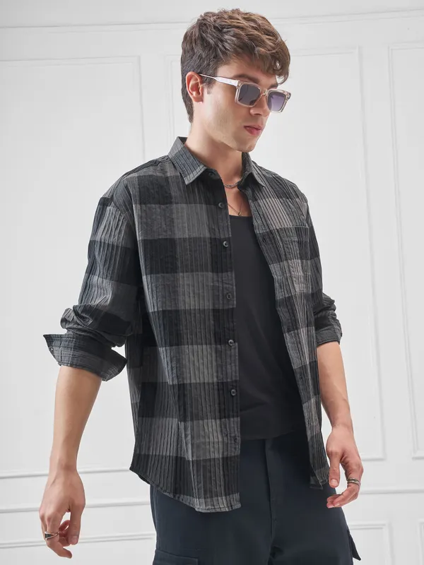 Highlander Men Grey Checked Relaxed Fit Casual Shirt