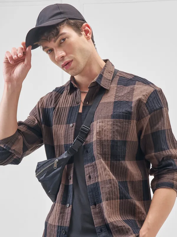 Highlander Men Brown Checked Relaxed Fit Casual Shirt