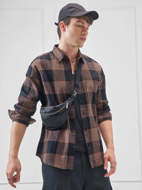 Highlander Men Brown Checked Relaxed Fit Casual Shirt