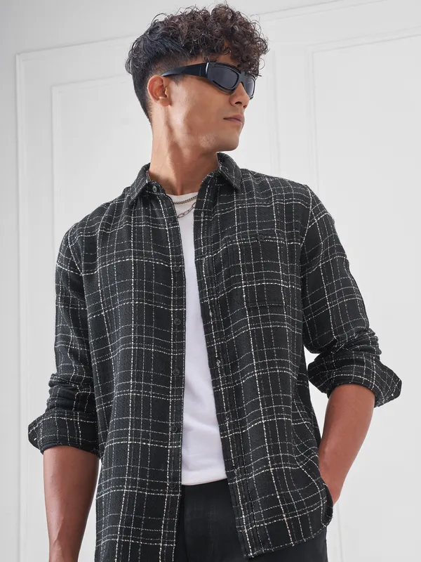 Highlander Men Black Checked Relaxed Fit Casual Shirt