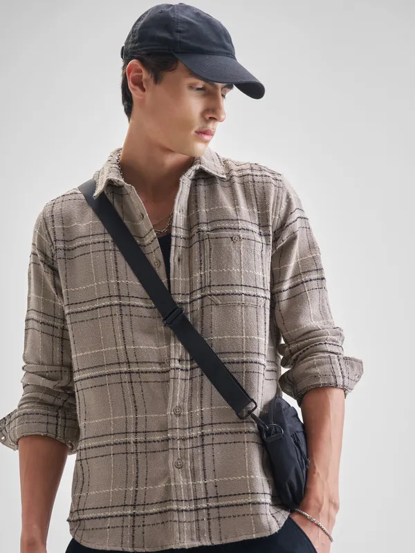 Highlander Men Beige Checked Slim Fit Casual Shirt