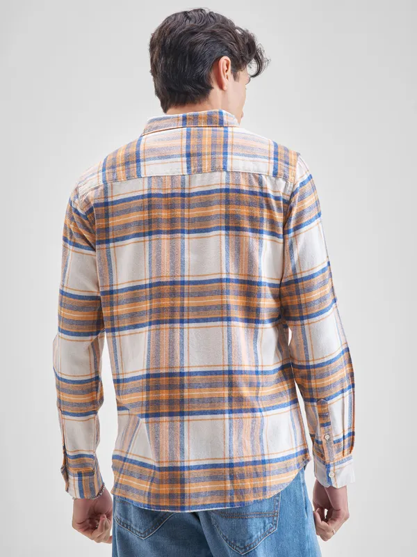 Highlander Men Cream Checked Slim Fit Casual Shirt