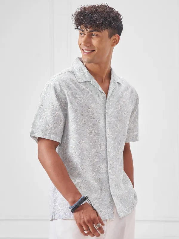 Highlander Men Blue Printed Relaxed Fit Casual Shirt